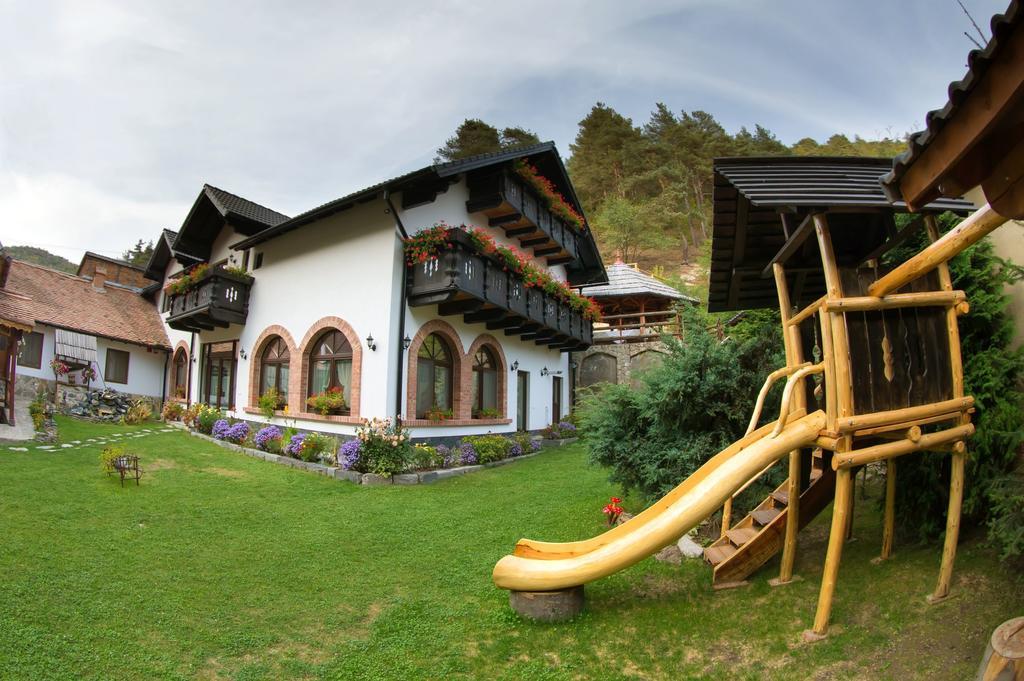 Casa Stefania 호텔 Tălmaciu 외부 사진