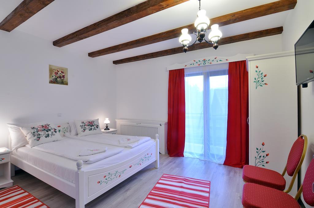 Casa Stefania 호텔 Tălmaciu 외부 사진